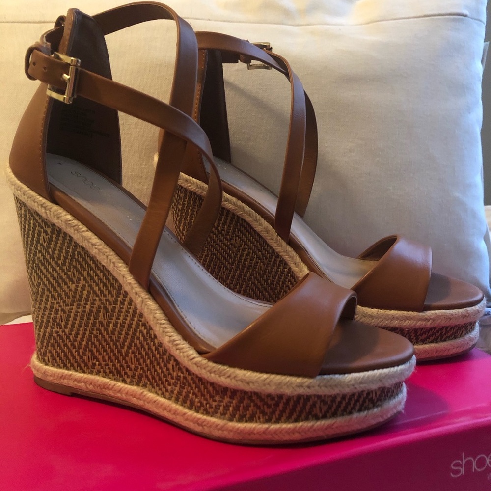 Brown and Cream wedges